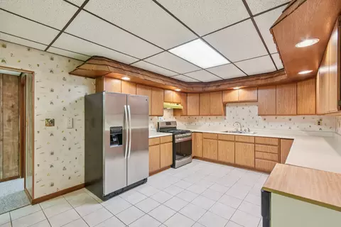 Kitchen - 3560 Primrose Ln, Morris, IL 60450 photo 7 of 7