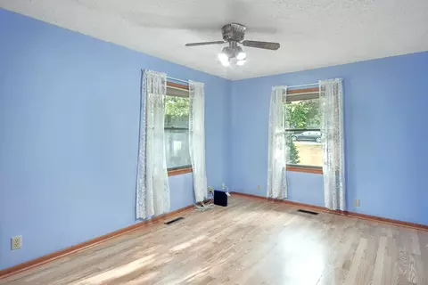 Bedroom - 3560 Primrose Ln, Morris, IL 60450 photo 8 of 10