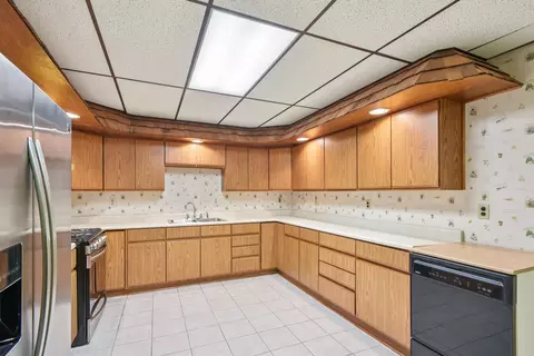 Kitchen - 3560 Primrose Ln, Morris, IL 60450 photo 5 of 7
