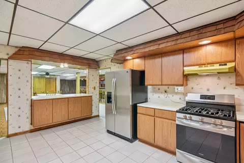 Kitchen - 3560 Primrose Ln, Morris, IL 60450 photo 6 of 7