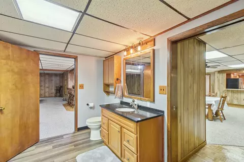 Bath - 3560 Primrose Ln, Morris, IL 60450 photo 6 of 6