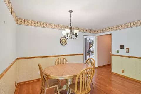 Dining - 3560 Primrose Ln, Morris, IL 60450 photo 1 of 2