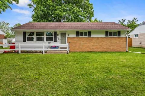 1812 Broadmoor Dr, Champaign, IL 61821