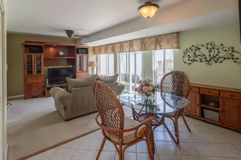 Dining - 1739 Simms St, Aurora, IL 60504 photo 1 of 2