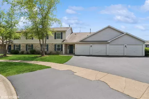 1228 N Red Oak Cir #2, Round Lake Beach, IL 60073