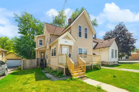 Exterior - 605 Keep Ave, Elgin, IL 60120 photo 2 of 5