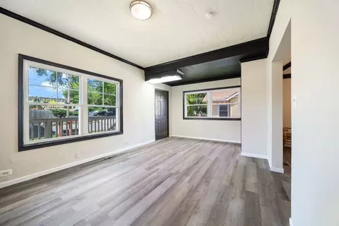 Living - 605 Keep Ave, Elgin, IL 60120 photo 3 of 5