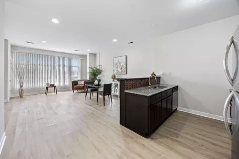 3130 W Walton St #1, Chicago, IL 60622 photo 9