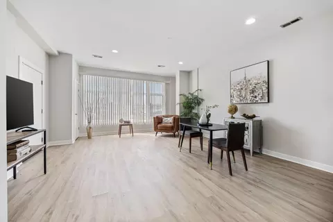 3130 W Walton St #1, Chicago, IL 60622 photo 6