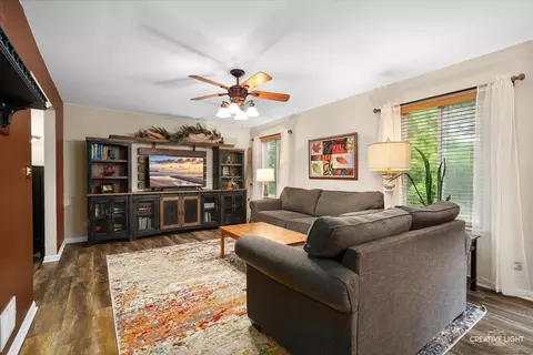 Living - 3402 Hoffman St, Plano, IL 60545 photo 1 of 2