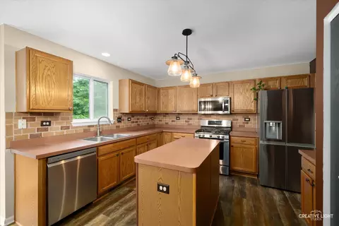 Kitchen - 3402 Hoffman St, Plano, IL 60545 photo 2 of 3