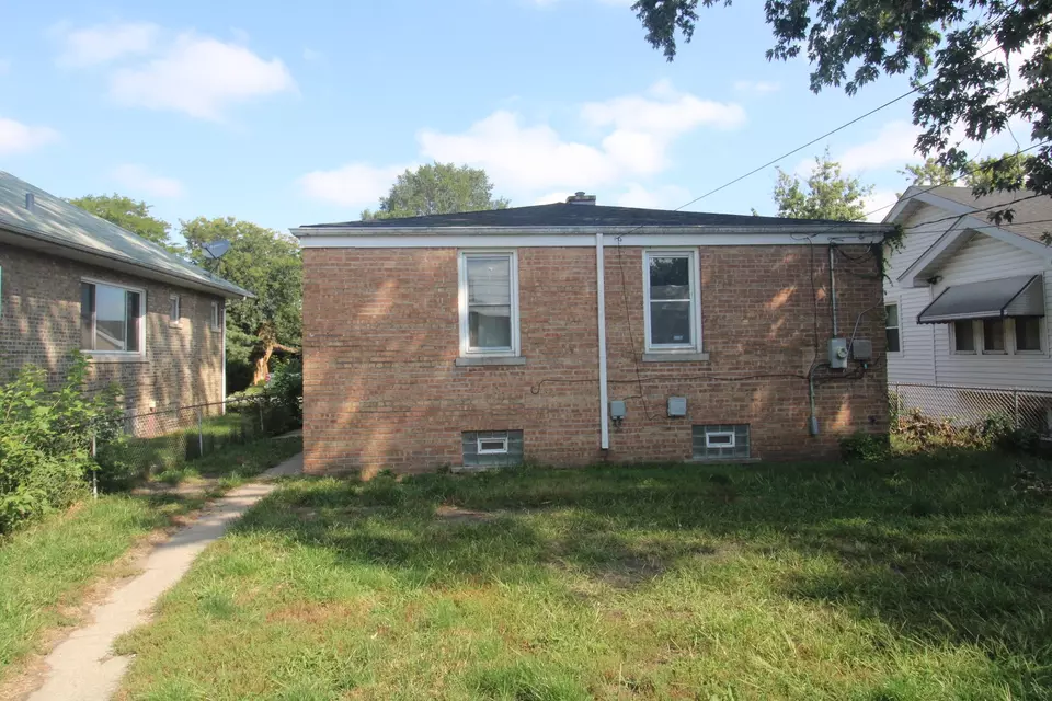 Exterior - 39 Warren St, Calumet City, IL 60409 photo 6 of 8