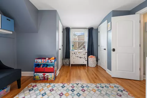 Bedroom - 1155 E Walnut Ave, Des Plaines, IL 60016 photo 3 of 3