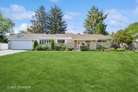 1037 Arbor Ln, Glenview, IL 60025