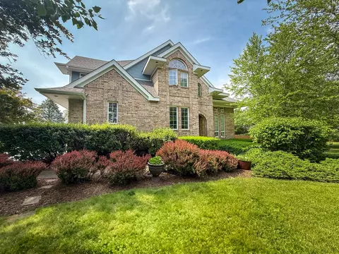 720 Fairway Ln, Sycamore, IL 60178