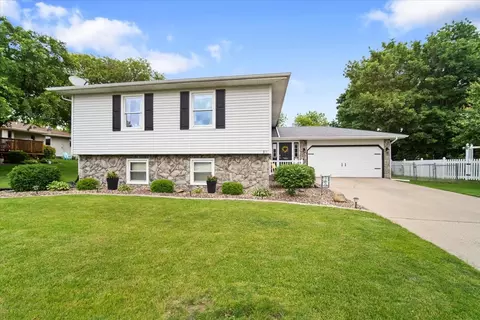 314 Garden Rd, Normal, IL 61761