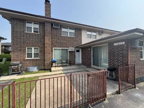 Exterior - 14813 Kilpatrick Ave, Midlothian, IL 60445 photo 4 of 6