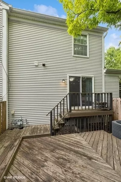 82 Hickory Ln, Cary, IL 60013 photo 18