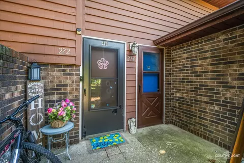 Exterior - 272 Maple St, Sugar Grove, IL 60554 photo 2 of 6