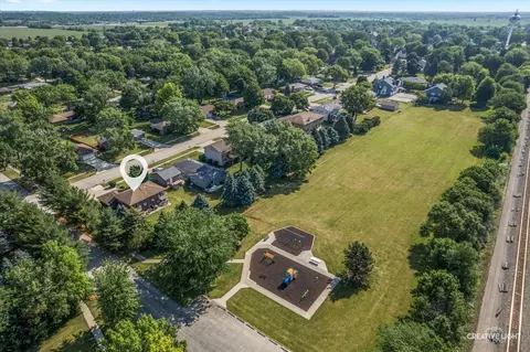 View/Area - 272 Maple St, Sugar Grove, IL 60554 photo 3 of 6