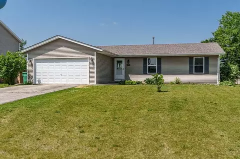 10990 Linden Blossom Ln, Roscoe, IL 61073