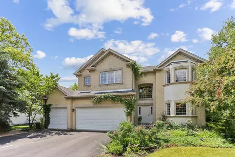 2708 High Meadow Rd, Naperville, IL 60564