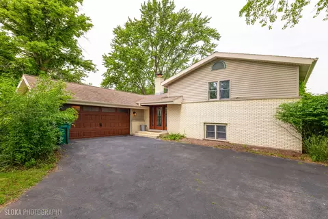 21 W724 Park Ave, Lombard, IL 60148