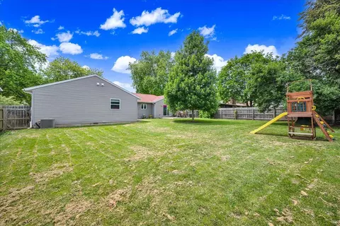 Exterior - 216 S Hershey Rd, Bloomington, IL 61704 photo 5 of 7