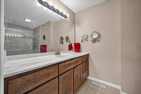 Bath - 216 S Hershey Rd, Bloomington, IL 61704 photo 1 of 4