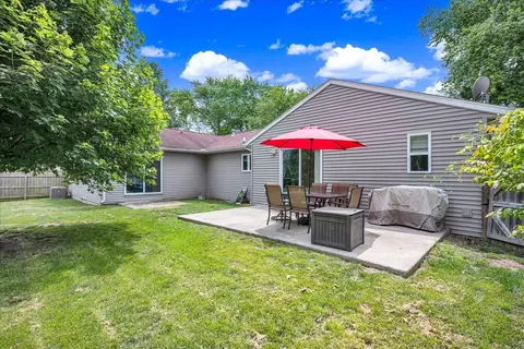 Exterior - 216 S Hershey Rd, Bloomington, IL 61704 photo 3 of 7