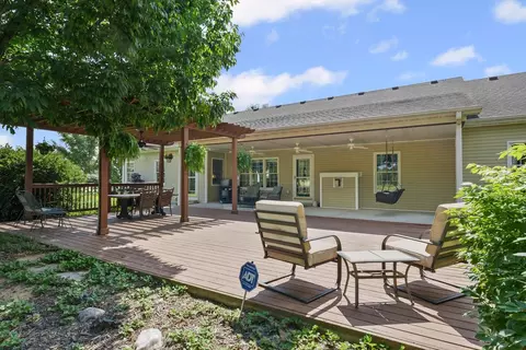 Exterior - 2598 B County Road 600 E, Dewey, IL 61840 photo 6 of 9