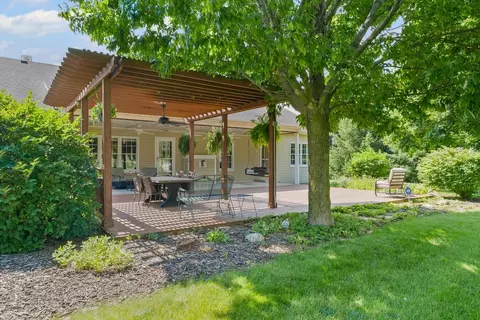 Exterior - 2598 B County Road 600 E, Dewey, IL 61840 photo 5 of 9