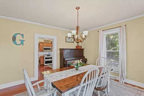 Dining - 835 E Pells St, Paxton, IL 60957 photo 1 of 3