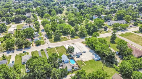 View/Area - 835 E Pells St, Paxton, IL 60957 photo 3 of 11