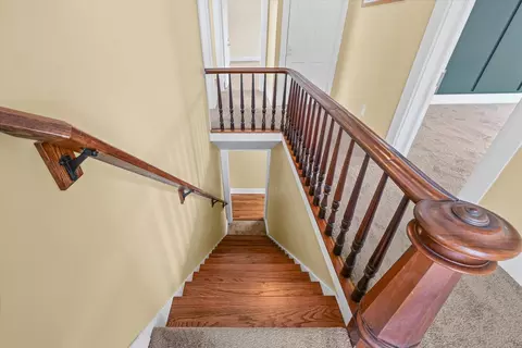 Entry Way - 835 E Pells St, Paxton, IL 60957 photo 5 of 7