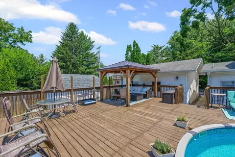 Exterior - 835 E Pells St, Paxton, IL 60957 photo 16 of 20