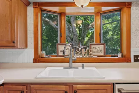Kitchen - 835 E Pells St, Paxton, IL 60957 photo 4 of 5
