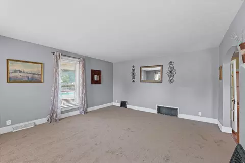Living - 835 E Pells St, Paxton, IL 60957 photo 4 of 4