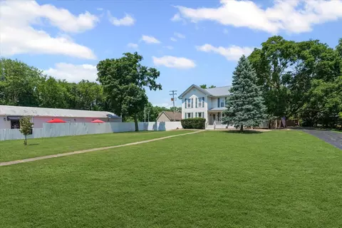 Exterior - 835 E Pells St, Paxton, IL 60957 photo 11 of 20