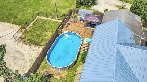 Exterior - 835 E Pells St, Paxton, IL 60957 photo 20 of 20