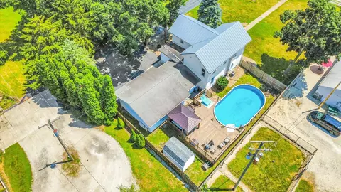 View/Area - 835 E Pells St, Paxton, IL 60957 photo 8 of 11