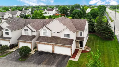 348 Patriot Dr N, Hainesville, IL 60030