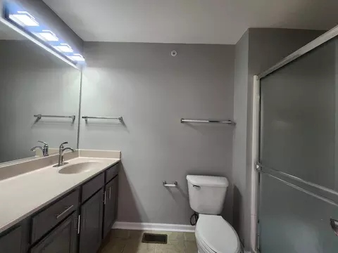 Bath - 746 River Mill Pkwy, Wheeling, IL 60090 photo 1 of 4