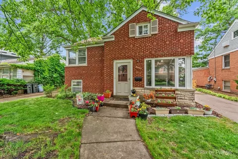 8920 Mcvicker Ave, Morton Grove, IL 60053