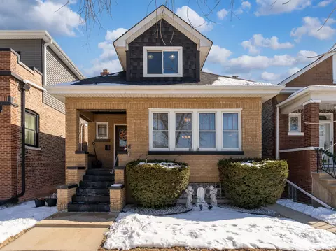 2529 Scoville Ave, Berwyn, IL 60402