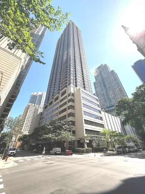 30 E Huron St #4107, Chicago, IL 60611 photo 1