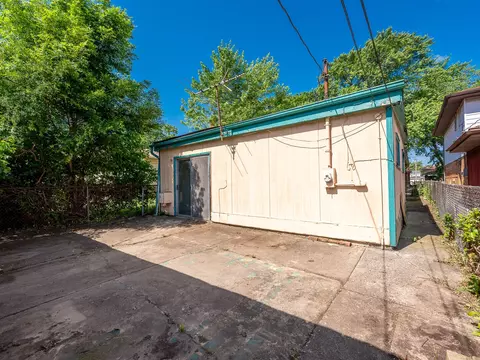 Exterior - 11631 S May St, Chicago, IL 60643 photo 3 of 3