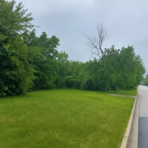 9601 W 57th St, Countryside, IL 60525