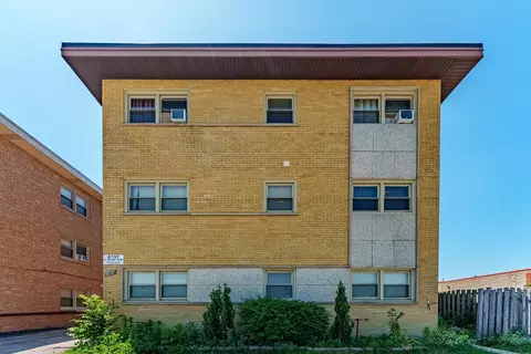 6737 W Irving Park Rd #2C, Chicago, IL 60634