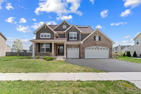 153 N Bend Way, Elgin, IL 60124